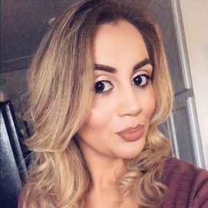 Meet your Posher, Katrina